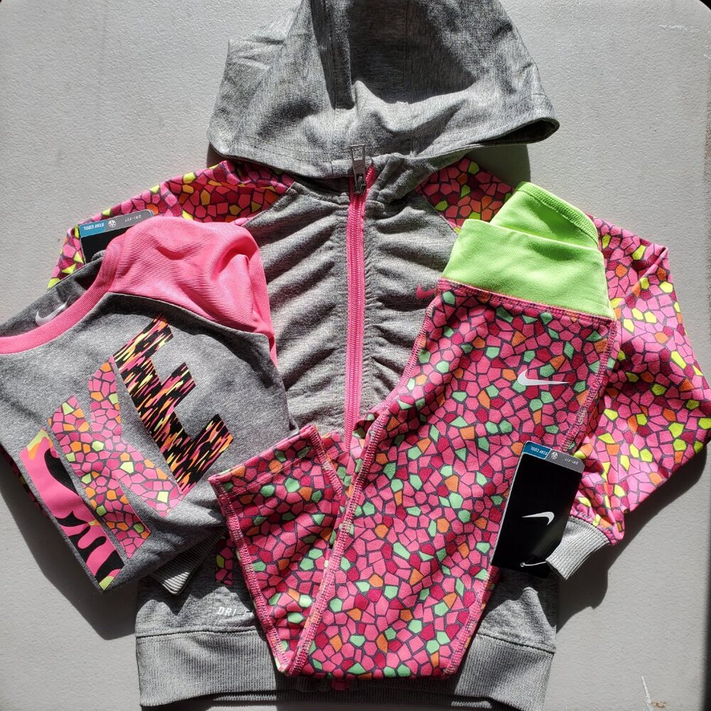 Nike Girls Size 4 or 5 or 6X - Hoodie Jacket, Leggings and Long Sleeve Top